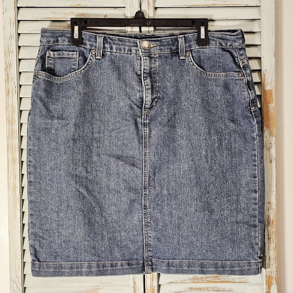 Basic Editions Jean Skirt Size 14 Med Wash Y2k Casual Preppy Chic Stretch Denim